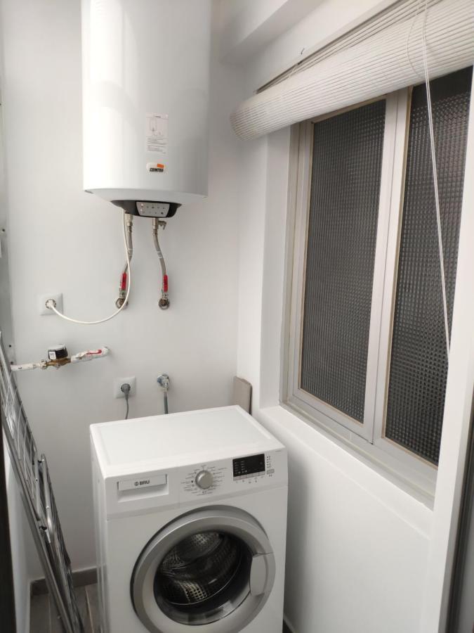 Charming Apartment In Alicante Near The Sea & City Center Eksteriør billede