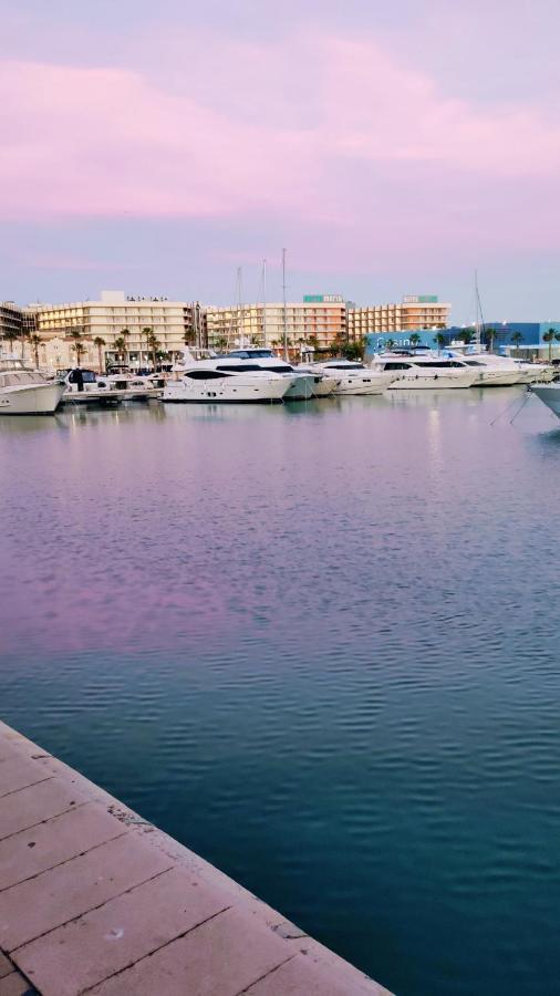 Charming Apartment In Alicante Near The Sea & City Center Eksteriør billede
