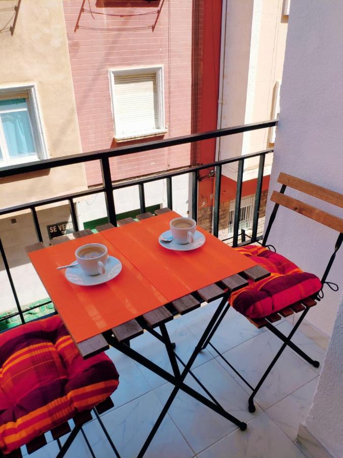 Charming Apartment In Alicante Near The Sea & City Center Eksteriør billede